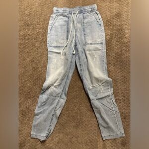 Aerie Distressed Jean draw string pants. Size XS